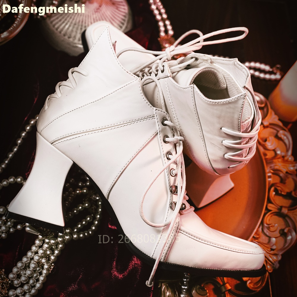 Block Heel Ankle Boots - Bottines en cuir blanc à bout