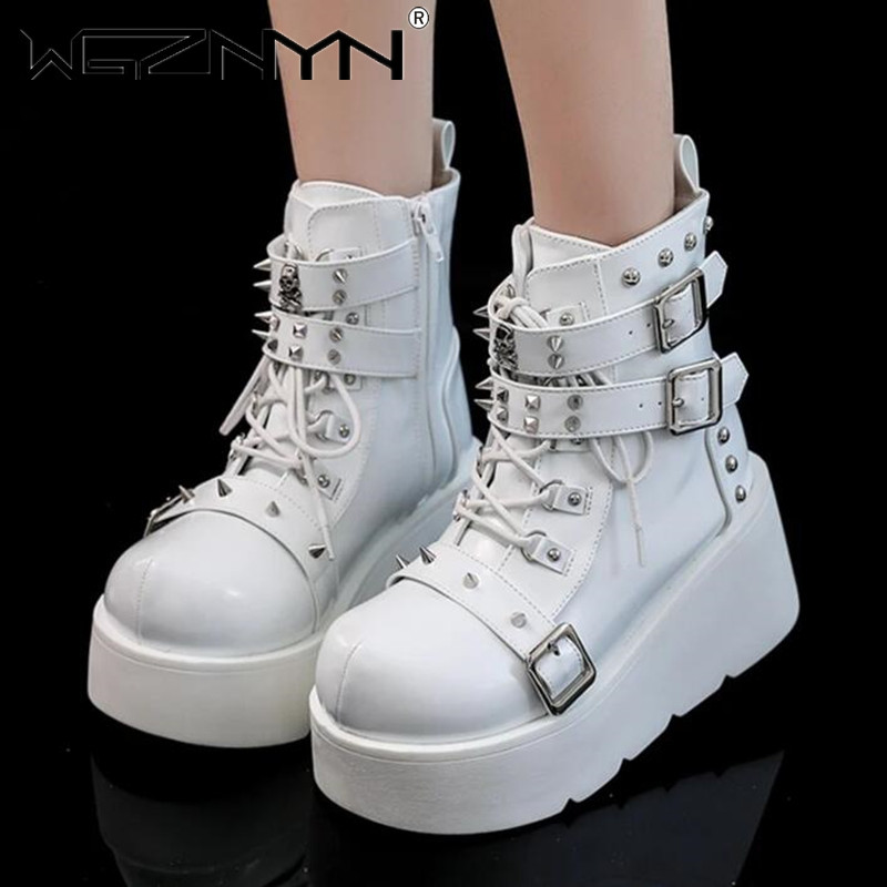 Bottes gothiques à talons haut - Block Heel Ankle Boots avis et prix