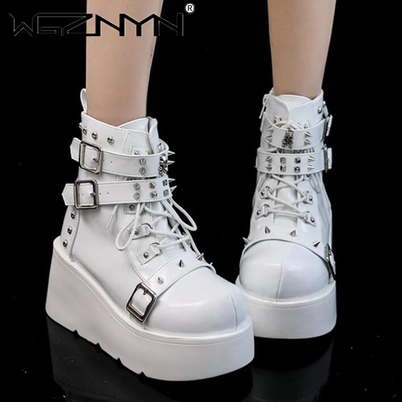 Bottes gothiques à talons haut - Block Heel Ankle Boots avis et prix