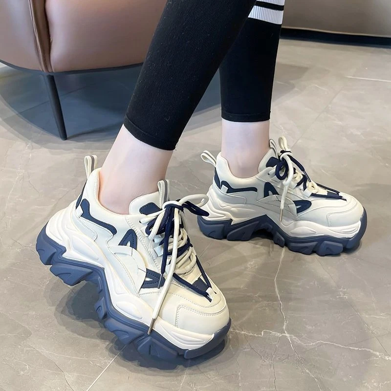 Baskets rehaussantes à semelle - Women'S Shoes Trending 2025 avis et prix